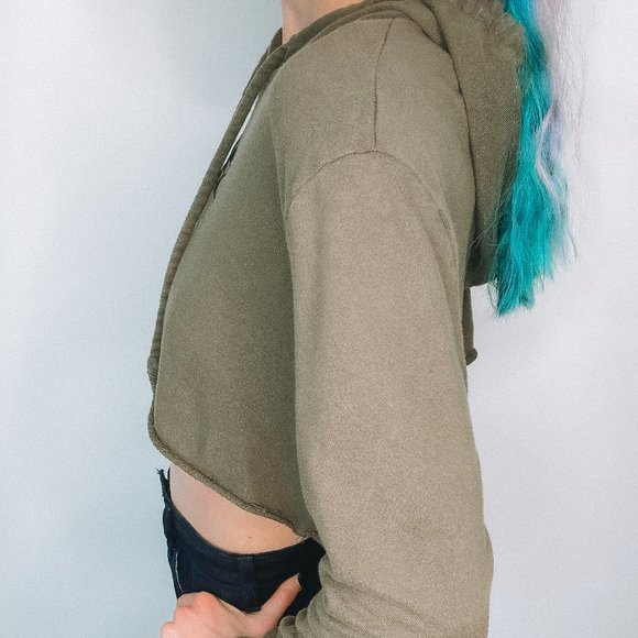 RockRoseCouture ''OVER IT'' Cropped Hoodie - Picture 3 of 5